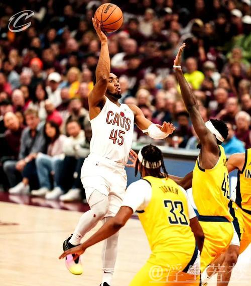 米切尔独得29分难救主 残阵勇士爆冷击败骑士 米切尔独得29分难救主 残阵勇士爆冷击败骑士